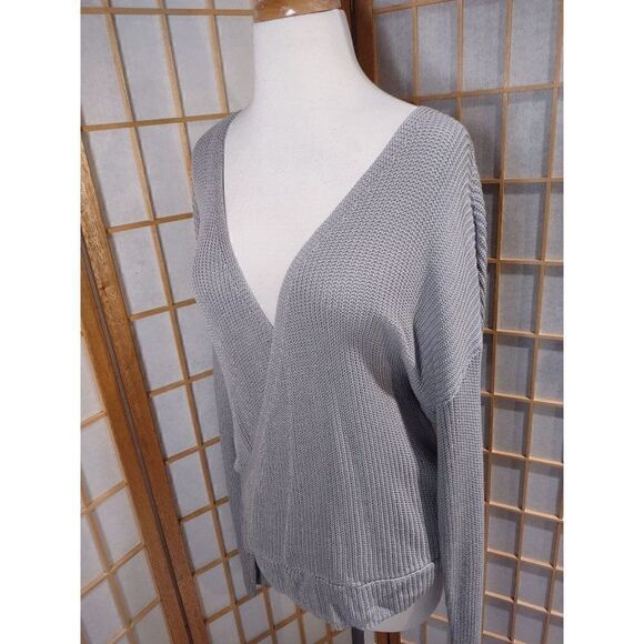 Nude M/L Crossover Sweater  - Picture 10 of 13